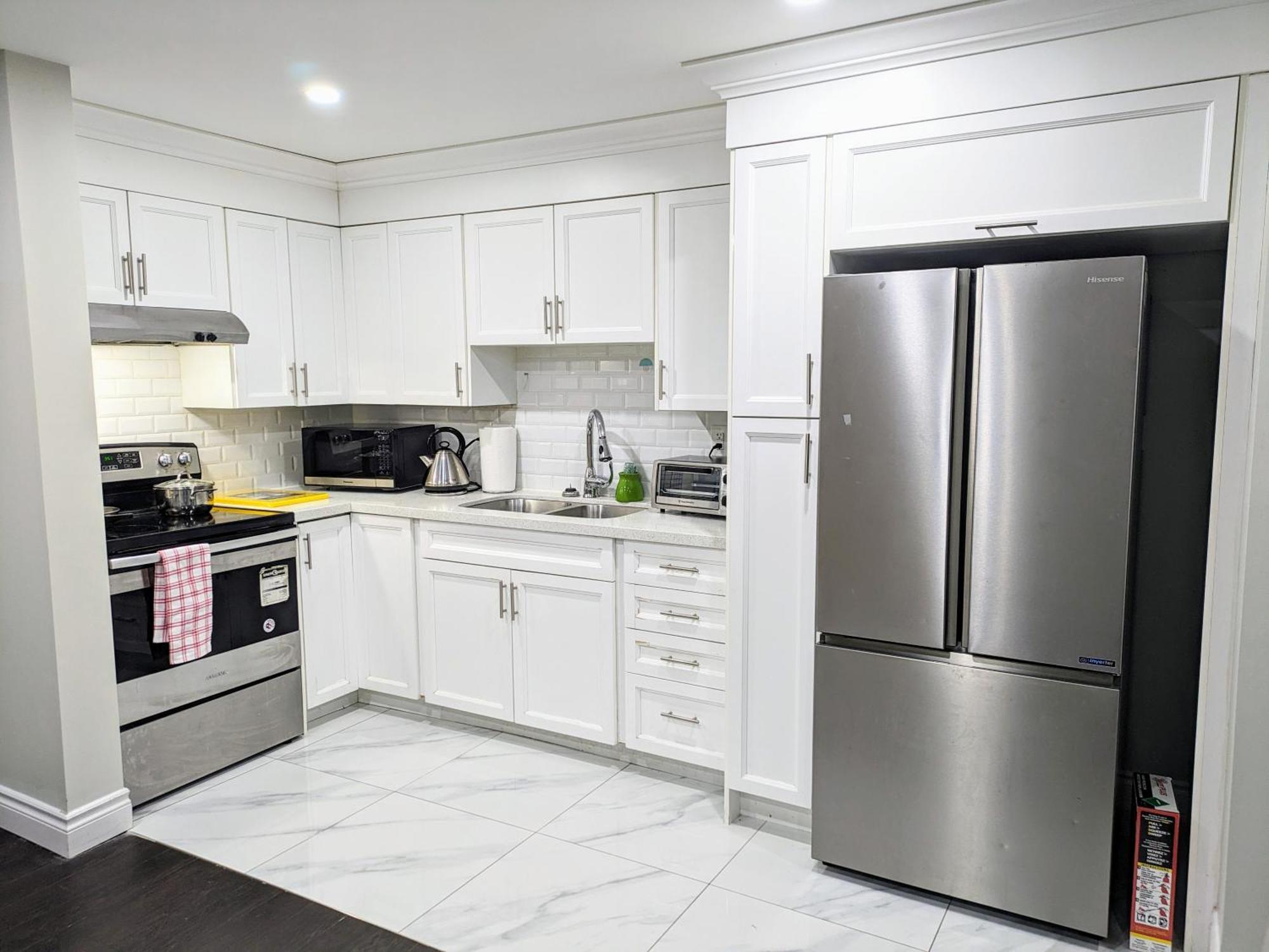 Stunning Furnished 2Bedroom/2Washroom Apartment Brampton Ngoại thất bức ảnh
