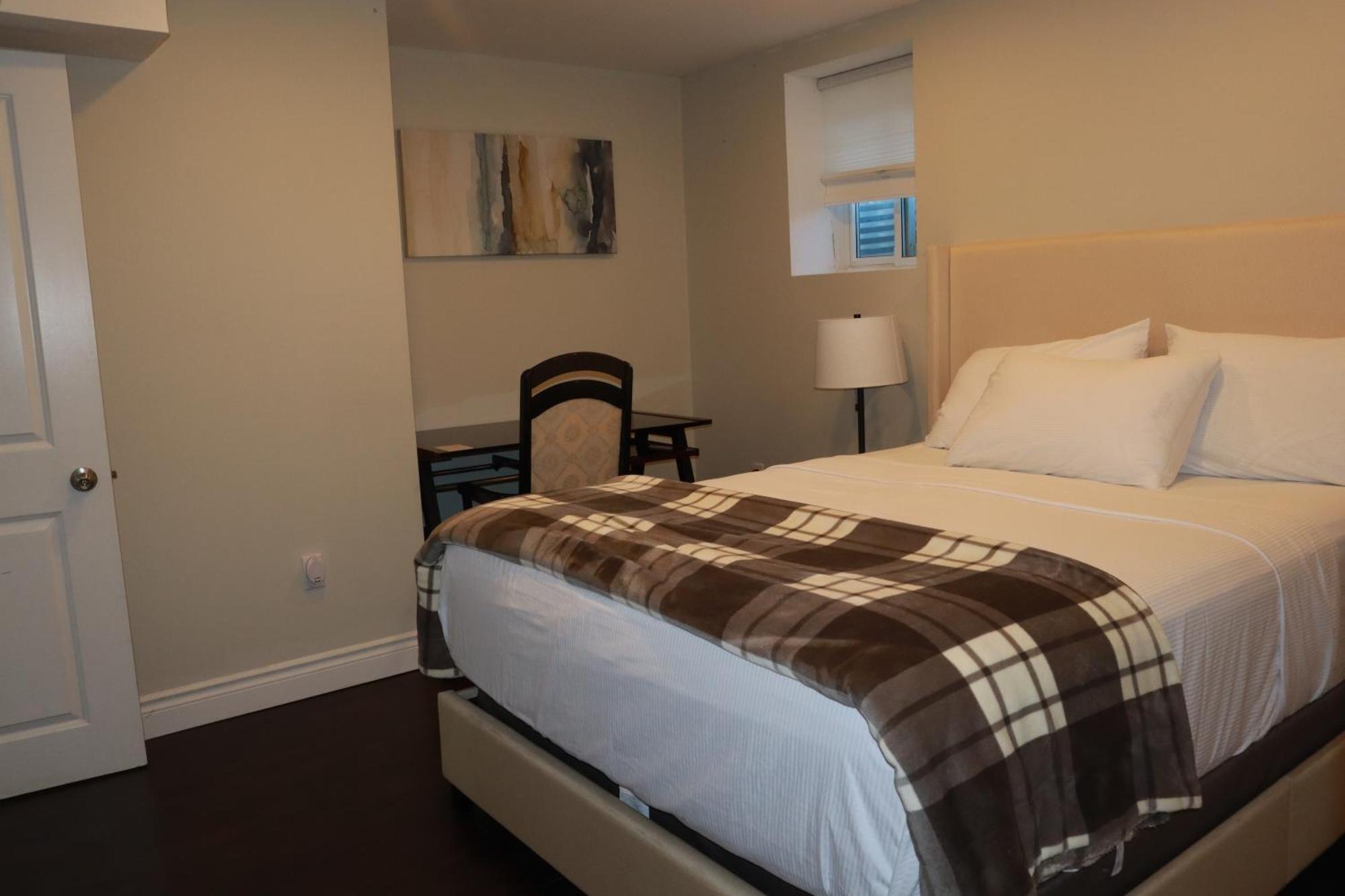 Stunning Furnished 2Bedroom/2Washroom Apartment Brampton Ngoại thất bức ảnh